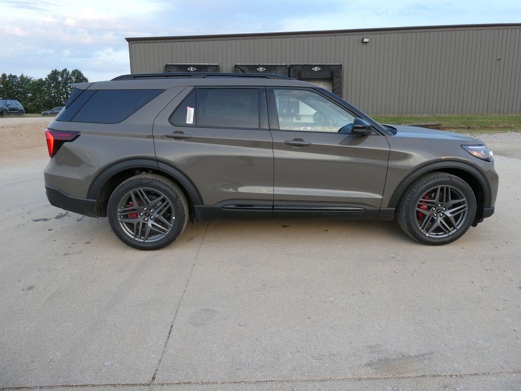 2026 Ford Explorer ST 4WD