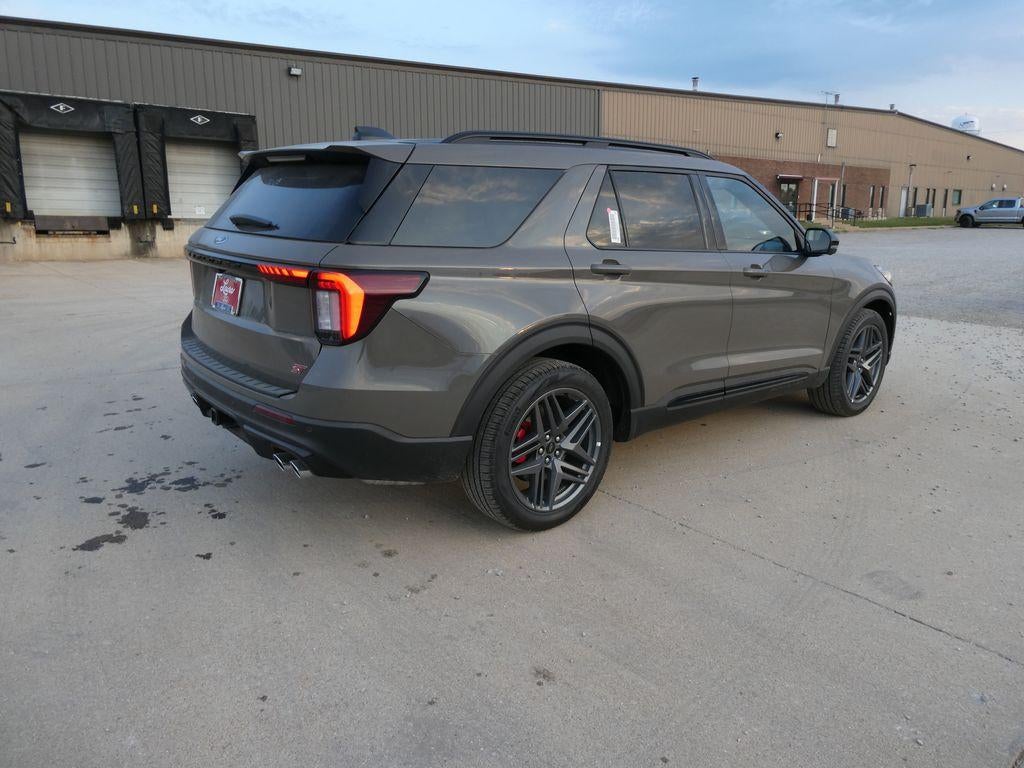 2026 Ford Explorer ST 4WD