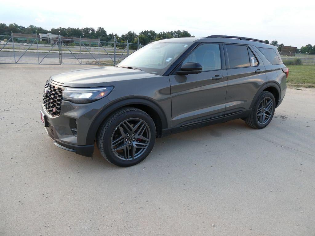 2026 Ford Explorer ST 4WD