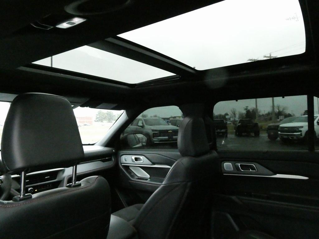 2025 Ford Explorer ST 4WD