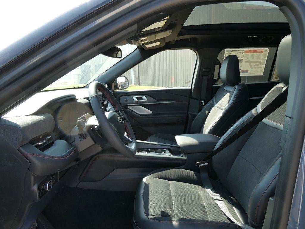2026 Ford Explorer ST 4WD