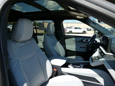 2027 Ford Explorer Platinum 4WD