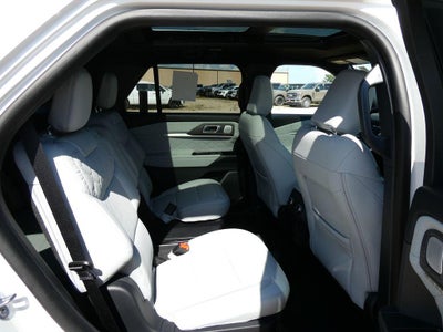 2027 Ford Explorer Platinum 4WD