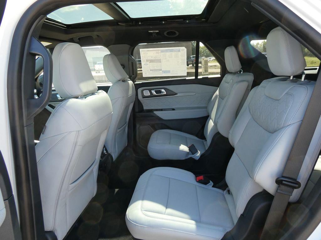 2027 Ford Explorer Platinum 4WD
