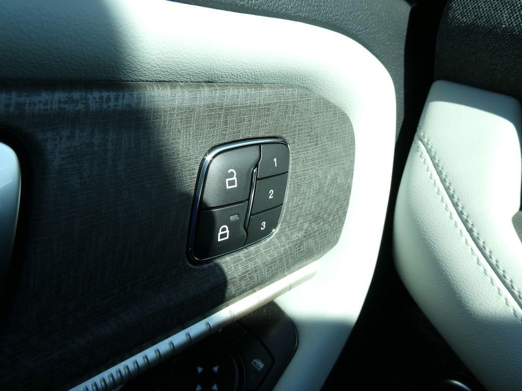 2027 Ford Explorer Platinum 4WD