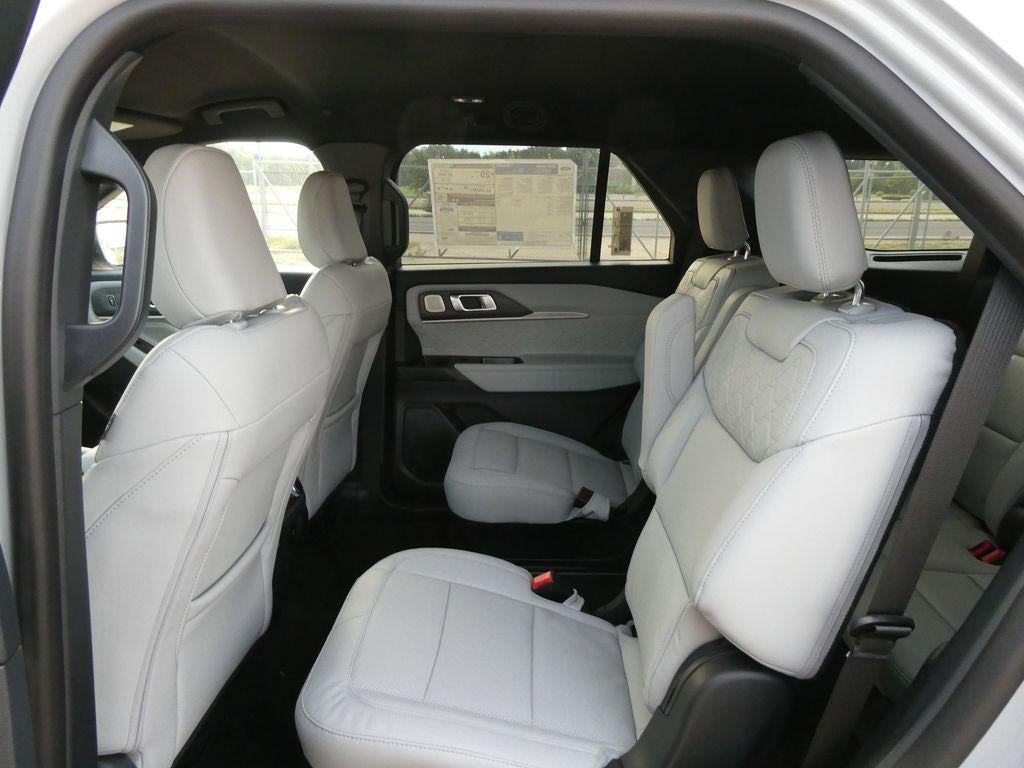 2027 Ford Explorer Platinum 4WD