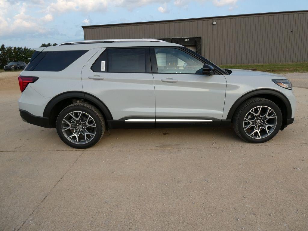 2027 Ford Explorer Platinum 4WD