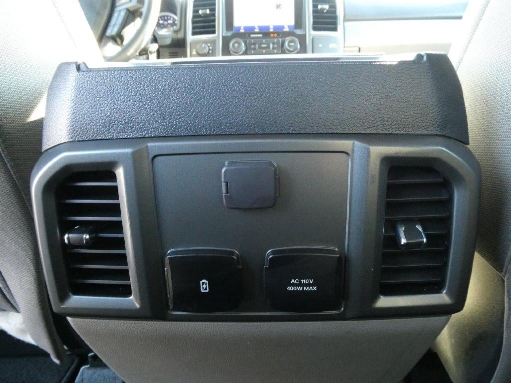 2022 Ford Super Duty F-250 SRW XLT 4WD Crew Cab 6.75' Box