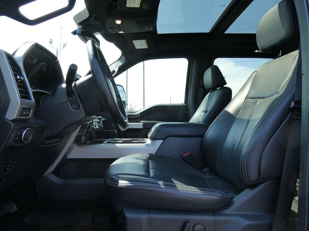 2022 Ford Super Duty F-250 SRW LARIAT 4WD Crew Cab 6.75' Box