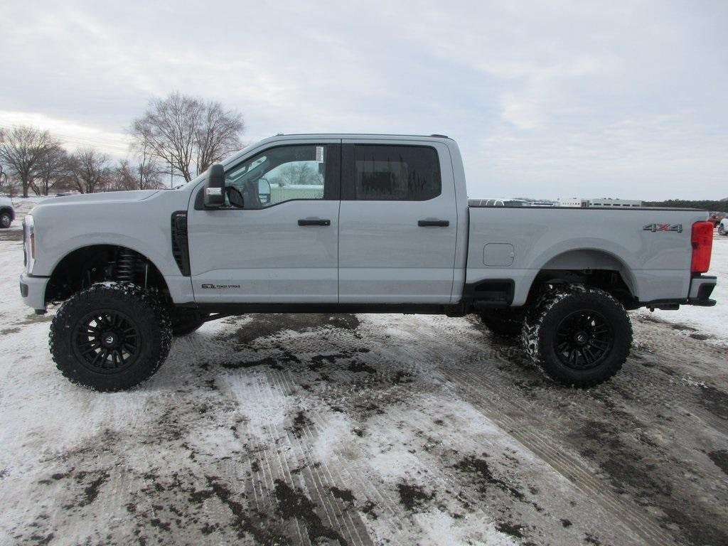 2026 Ford Super Duty F-250 SRW XL 4WD Crew Cab 6.75' Box