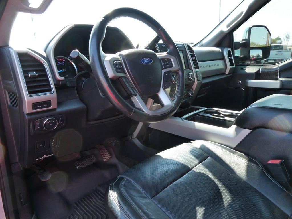 2018 Ford Super Duty F-250 SRW LARIAT 4WD Crew Cab 6.75' Box