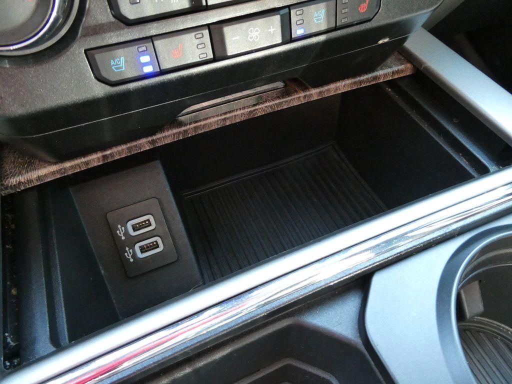 2018 Ford Super Duty F-250 SRW LARIAT 4WD Crew Cab 6.75' Box