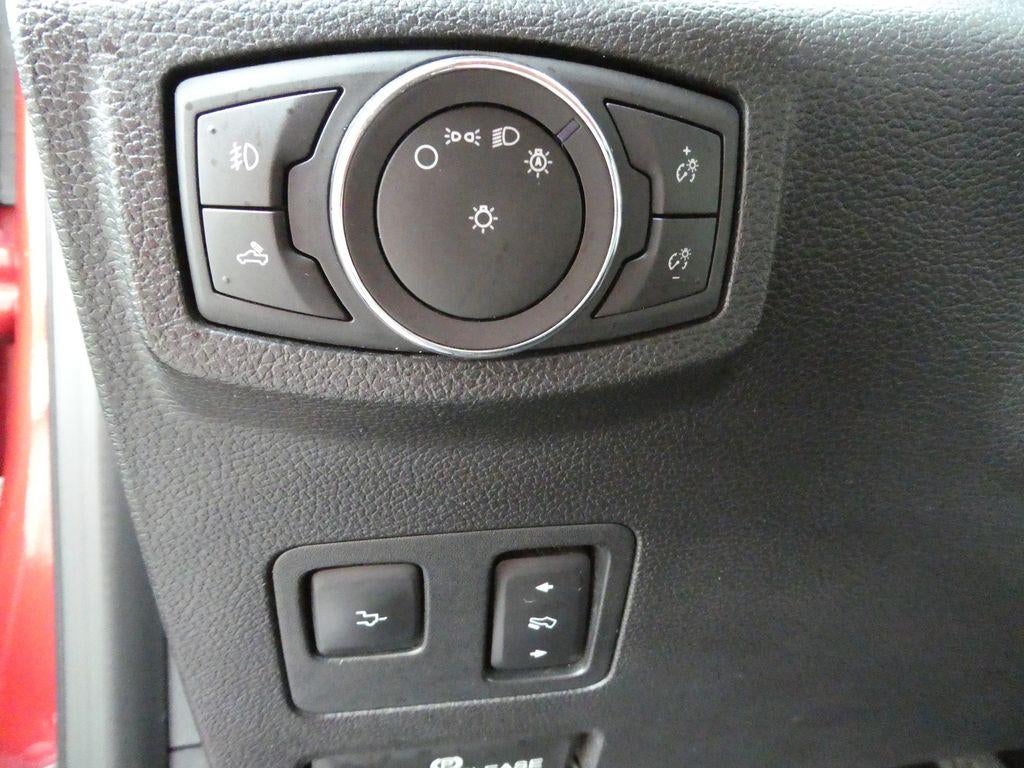 2019 Ford Super Duty F-250 SRW LARIAT 4WD Crew Cab 6.75' Box