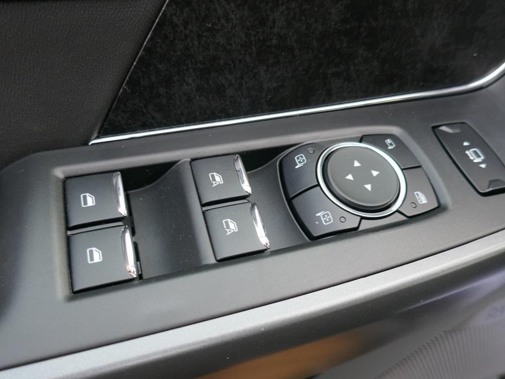 2026 Ford Super Duty F-250 SRW XLT 4WD Crew Cab 6.75' Box