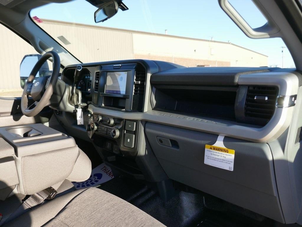 2026 Ford Super Duty F-250 SRW XL 4WD Crew Cab 6.75' Box