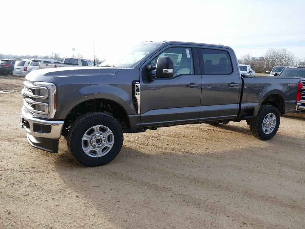 2026 Ford Super Duty F-250 SRW XLT 4WD Crew Cab 6.75' Box