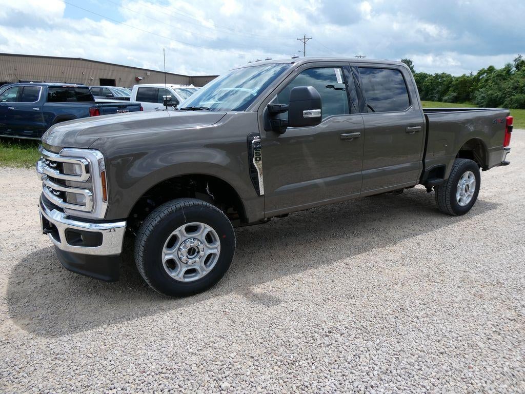 2026 Ford Super Duty F-250 SRW XLT 4WD Crew Cab 6.75' Box