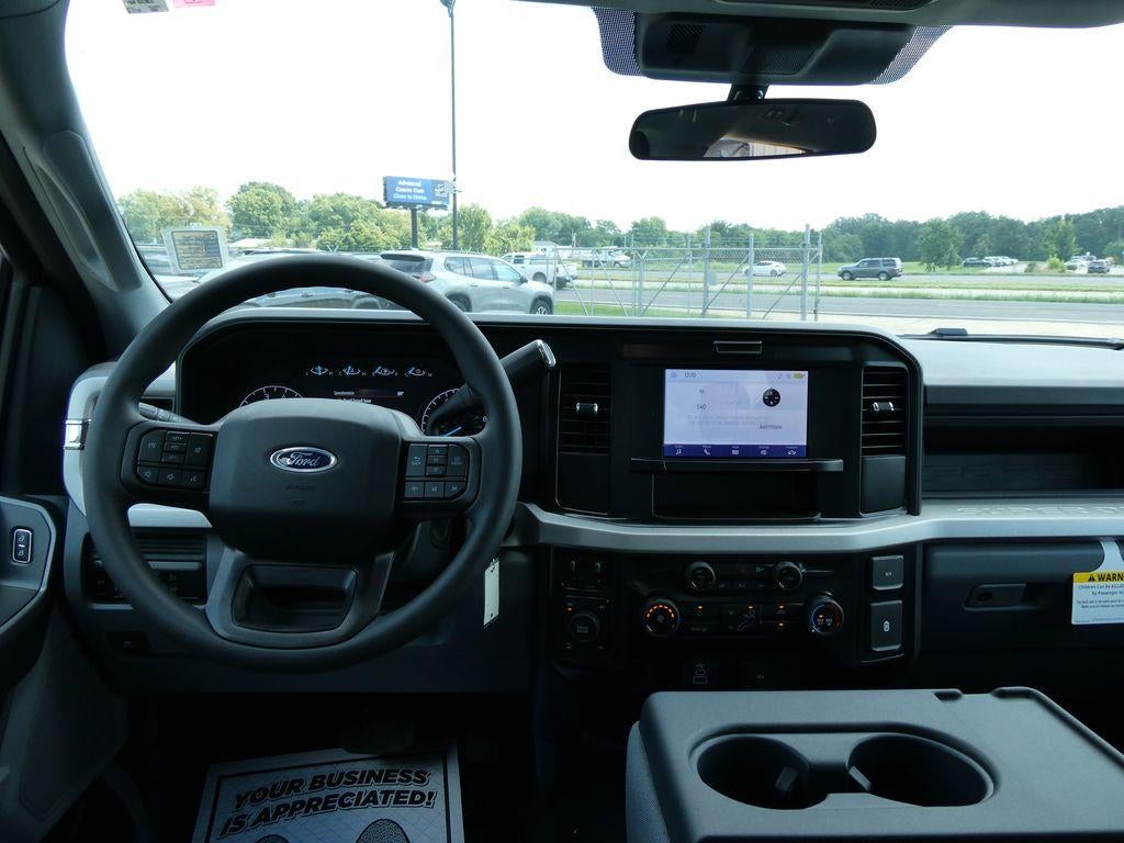 2026 Ford Super Duty F-250 SRW XL 4WD Crew Cab 6.75' Box