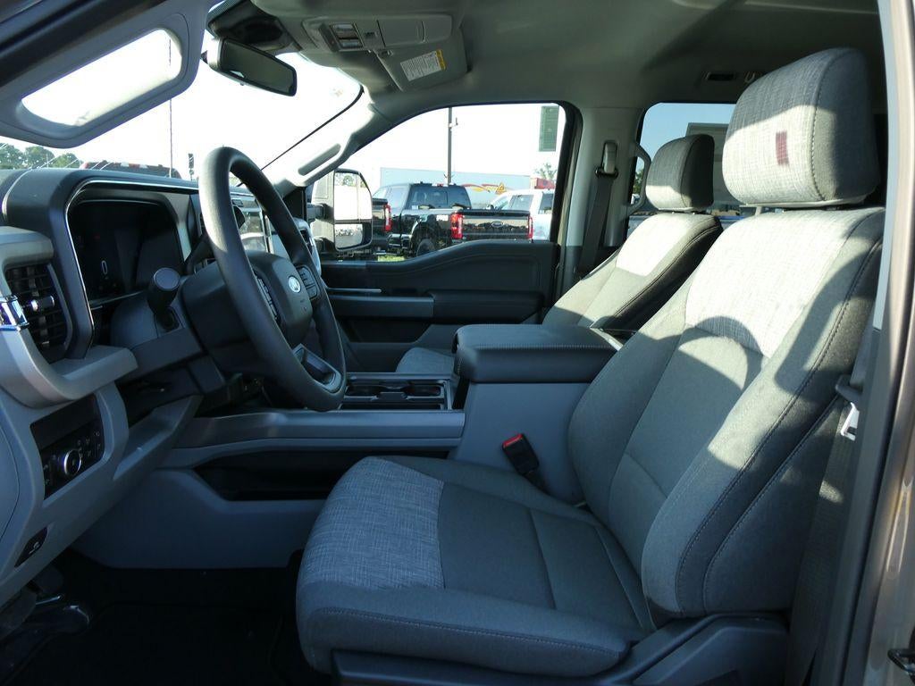 2026 Ford Super Duty F-250 SRW XLT 4WD Crew Cab 6.75' Box
