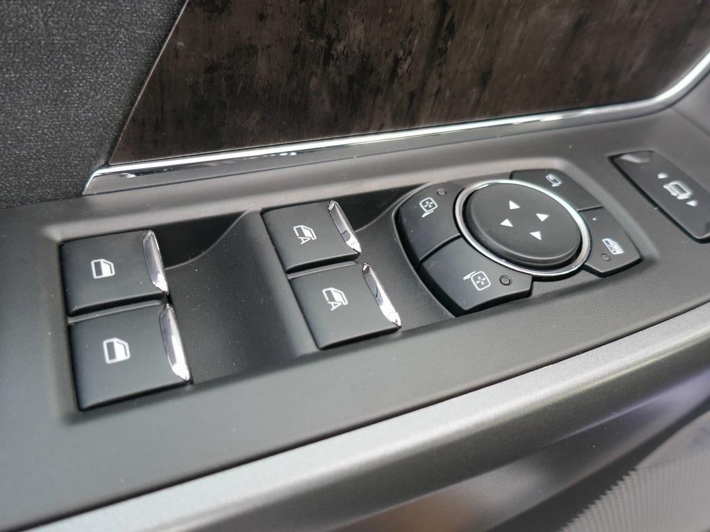 2026 Ford Super Duty F-250 SRW LARIAT 4WD Crew Cab 6.75' Box