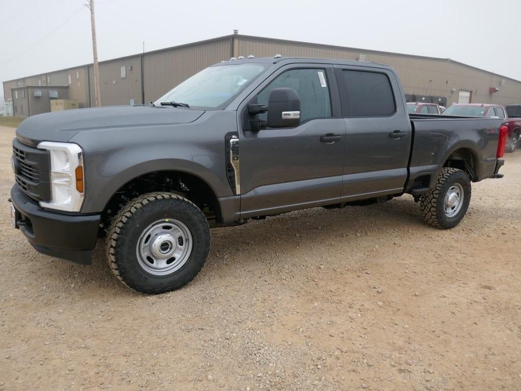 2026 Ford Super Duty F-250 SRW XL 4WD Crew Cab 6.75' Box