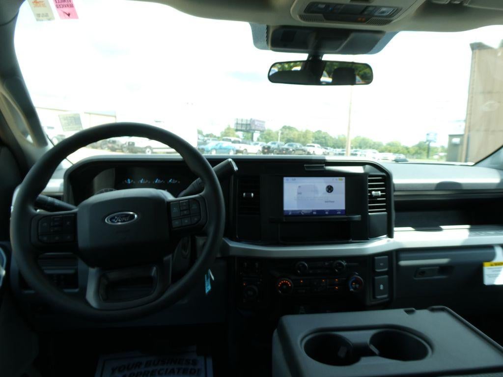 2026 Ford Super Duty F-250 SRW XL 4WD Crew Cab 6.75' Box