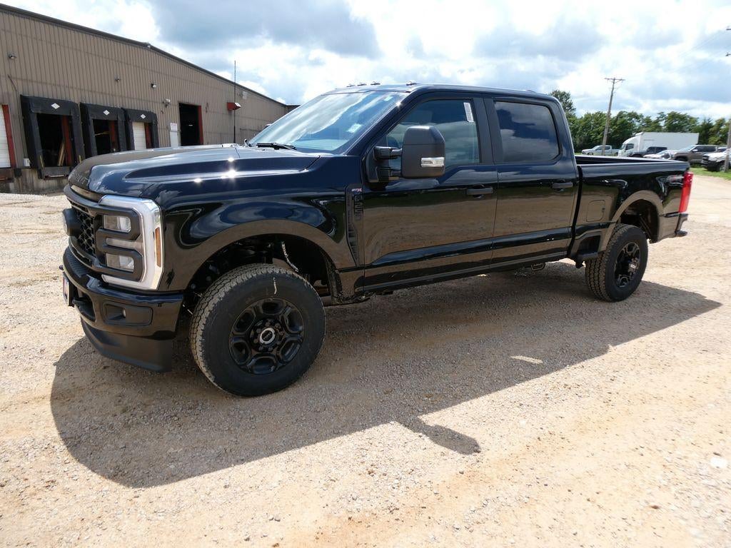 2026 Ford Super Duty F-250 SRW XL 4WD Crew Cab 6.75' Box