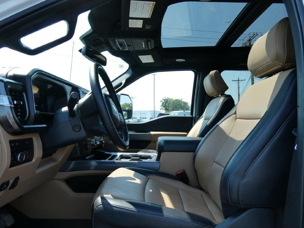2024 Ford Super Duty F-250 SRW LARIAT 4WD Crew Cab 6.75' Box
