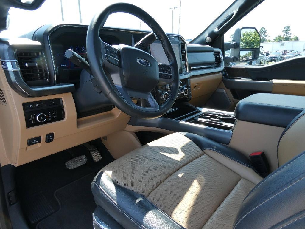 2024 Ford Super Duty F-250 SRW LARIAT 4WD Crew Cab 6.75' Box