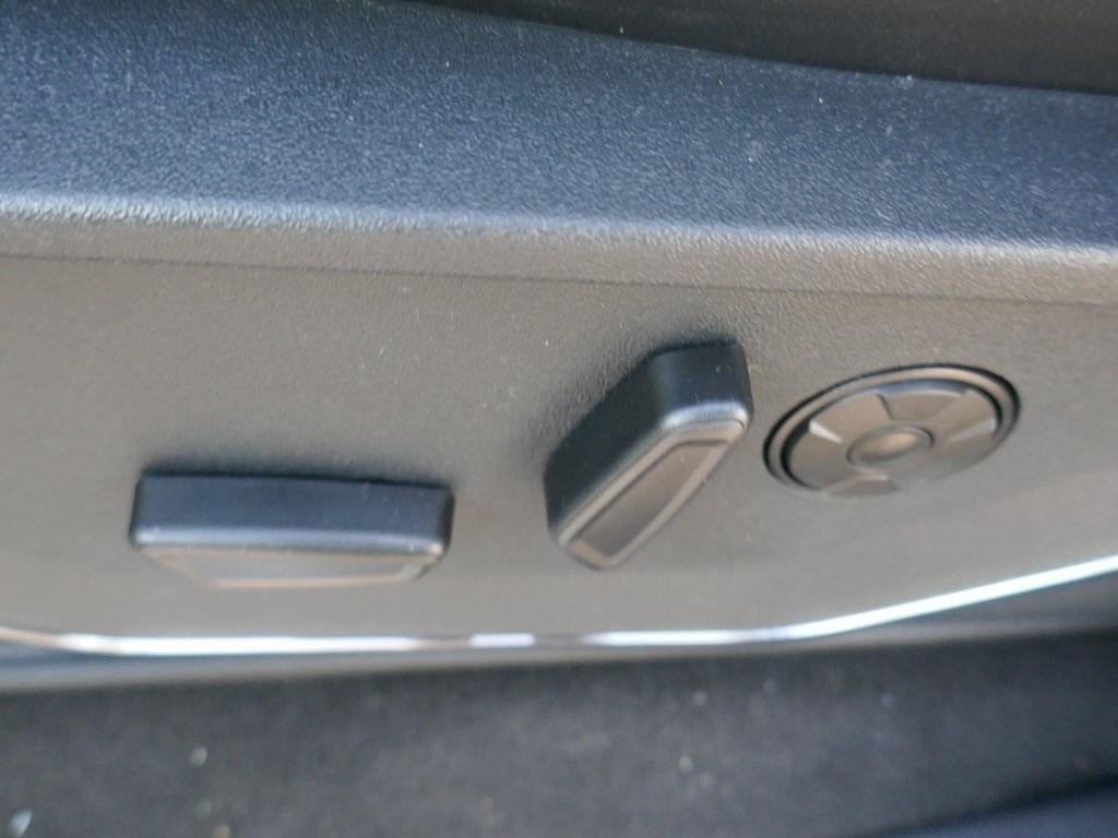 2026 Ford Super Duty F-250 SRW Platinum 4WD Crew Cab 6.75' Box