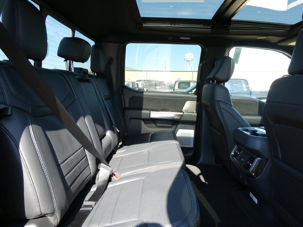 2027 Ford Super Duty F-250 SRW Platinum 4WD Crew Cab 6.75' Box