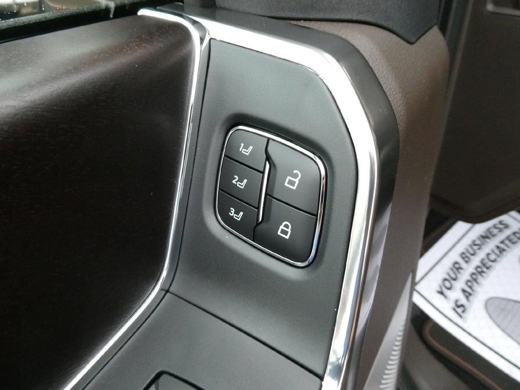 2027 Ford Super Duty F-250 SRW King Ranch 4WD Crew Cab 6.75' Box
