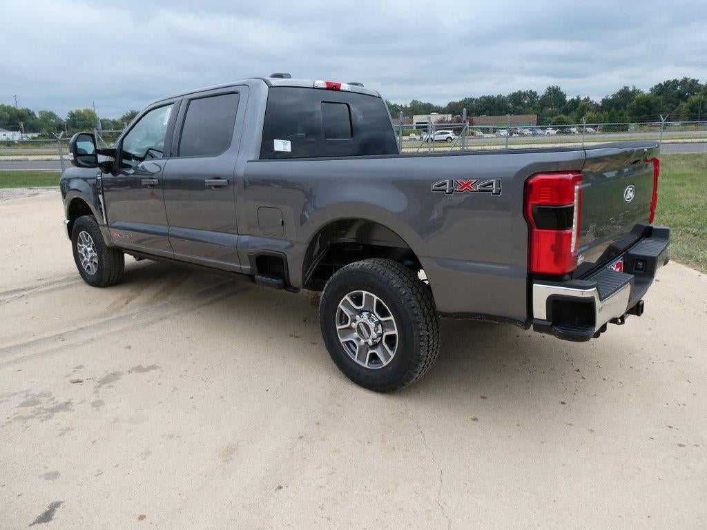 2027 Ford Super Duty F-250 SRW LARIAT 4WD Crew Cab 6.75' Box
