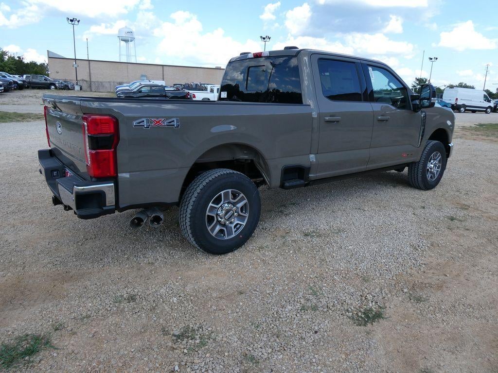2027 Ford Super Duty F-250 SRW LARIAT 4WD Crew Cab 6.75' Box