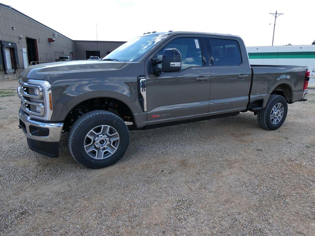 2027 Ford Super Duty F-250 SRW LARIAT 4WD Crew Cab 6.75' Box