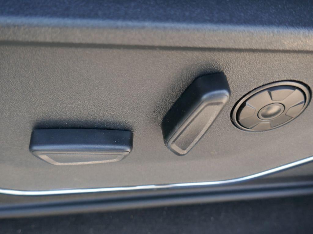 2026 Ford Super Duty F-250 SRW Platinum 4WD Crew Cab 6.75' Box