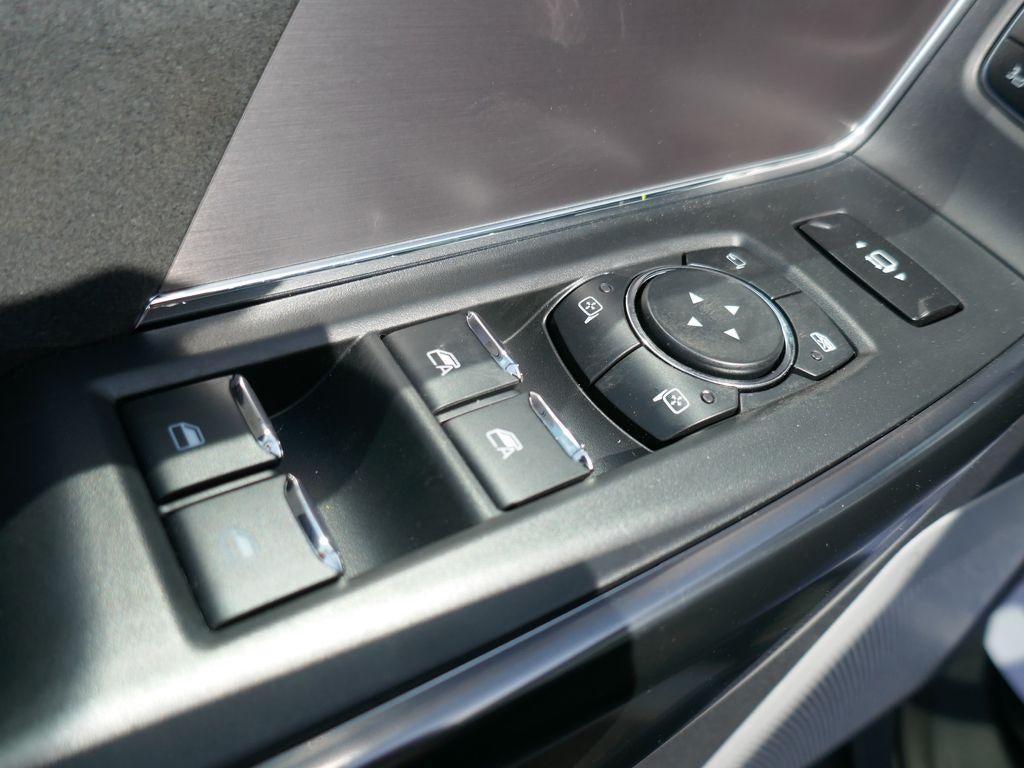 2026 Ford Super Duty F-250 SRW Platinum 4WD Crew Cab 6.75' Box