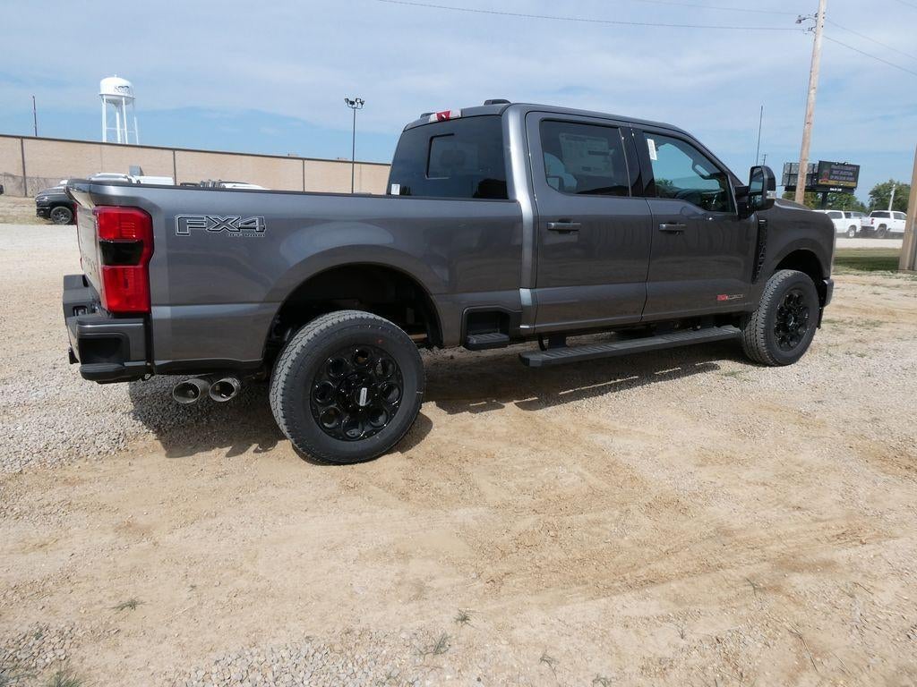 2027 Ford Super Duty F-250 SRW LARIAT 4WD Crew Cab 6.75' Box