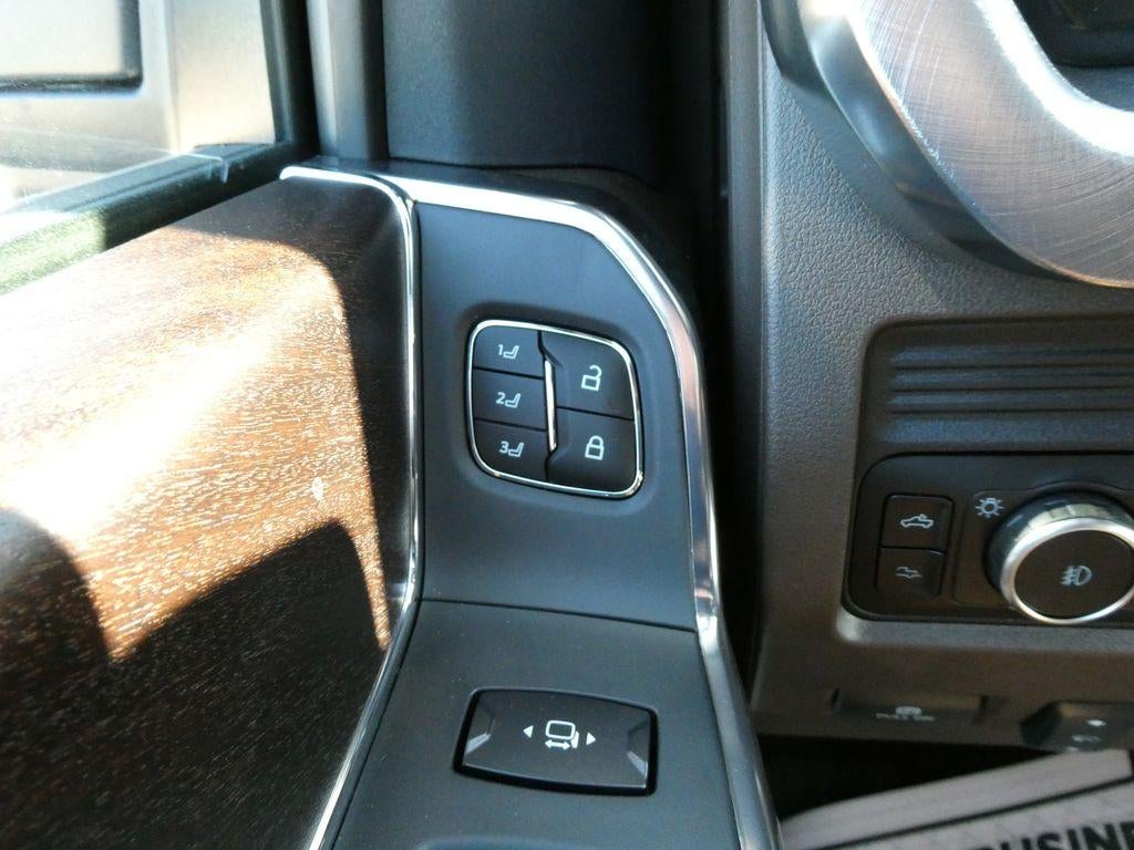 2027 Ford Super Duty F-250 SRW King Ranch 4WD Crew Cab 6.75' Box