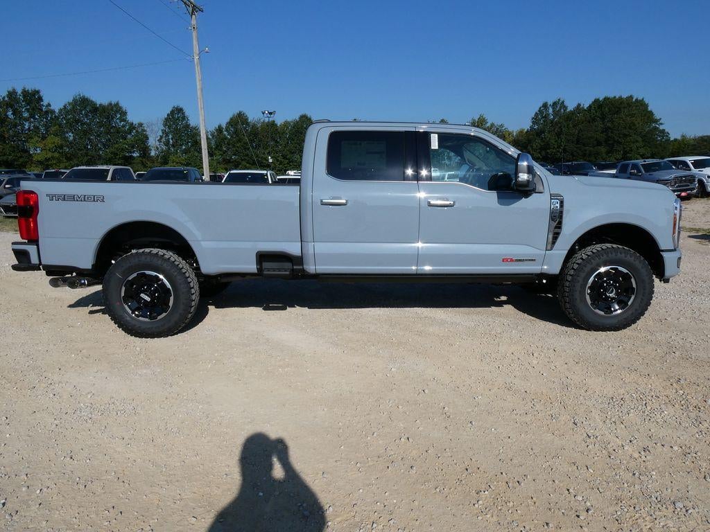 2027 Ford Super Duty F-250 SRW Platinum 4WD Crew Cab 6.75' Box