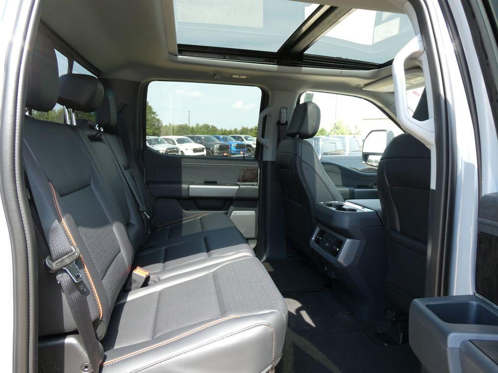 2027 Ford Super Duty F-250 SRW LARIAT 4WD Crew Cab 6.75' Box