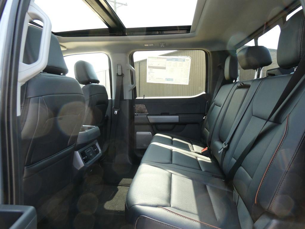 2027 Ford Super Duty F-250 SRW LARIAT 4WD Crew Cab 6.75' Box