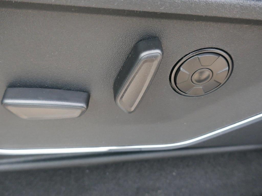 2026 Ford Super Duty F-250 SRW Platinum 4WD Crew Cab 6.75' Box