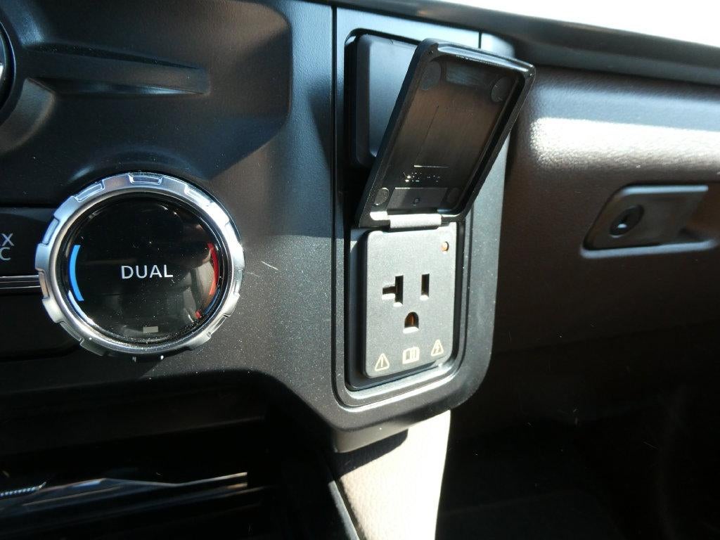 2027 Ford Super Duty F-250 SRW King Ranch 4WD Crew Cab 6.75' Box