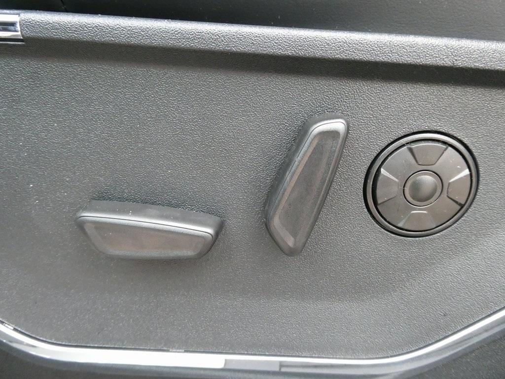 2026 Ford Super Duty F-250 SRW Platinum 4WD Crew Cab 6.75' Box