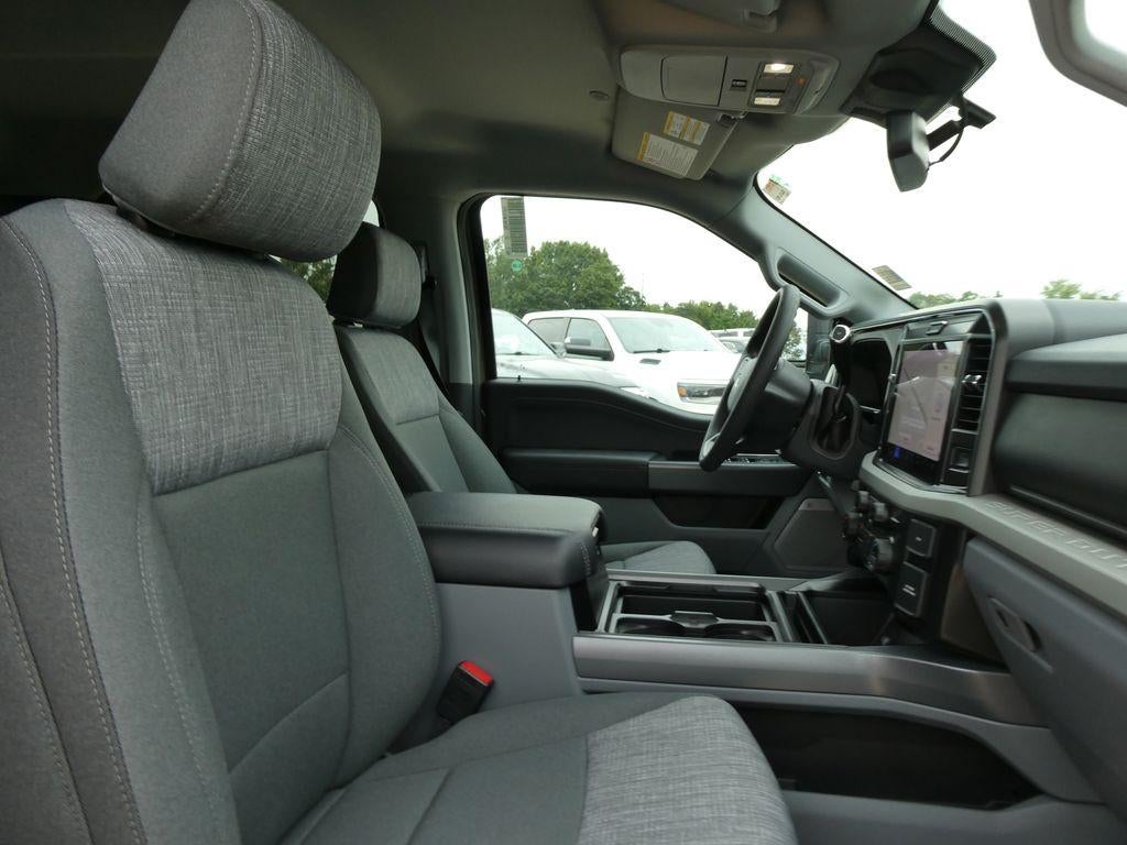 2026 Ford Super Duty F-250 SRW XLT 4WD Crew Cab 6.75' Box