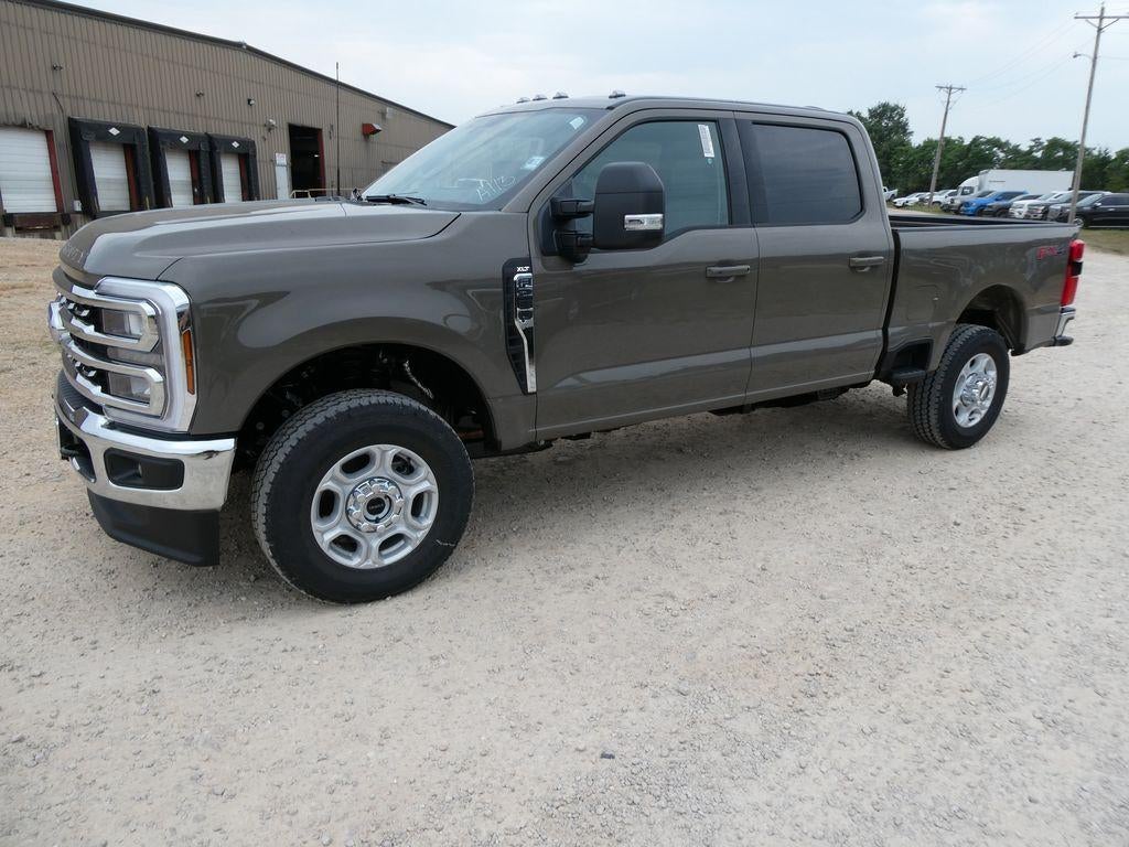 2026 Ford Super Duty F-250 SRW XLT 4WD Crew Cab 6.75' Box