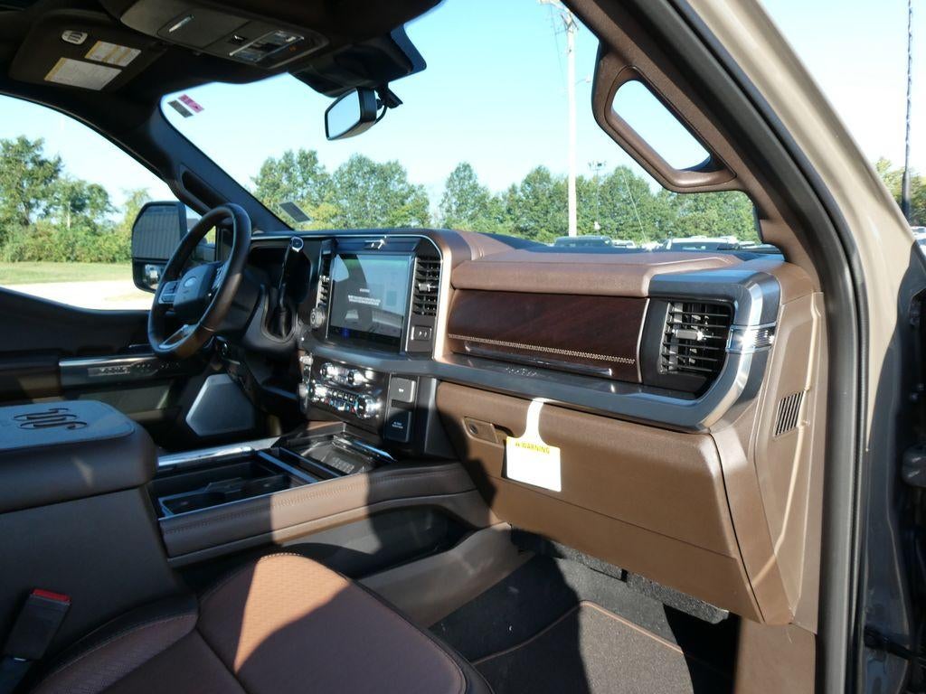 2027 Ford Super Duty F-250 SRW King Ranch 4WD Crew Cab 6.75' Box