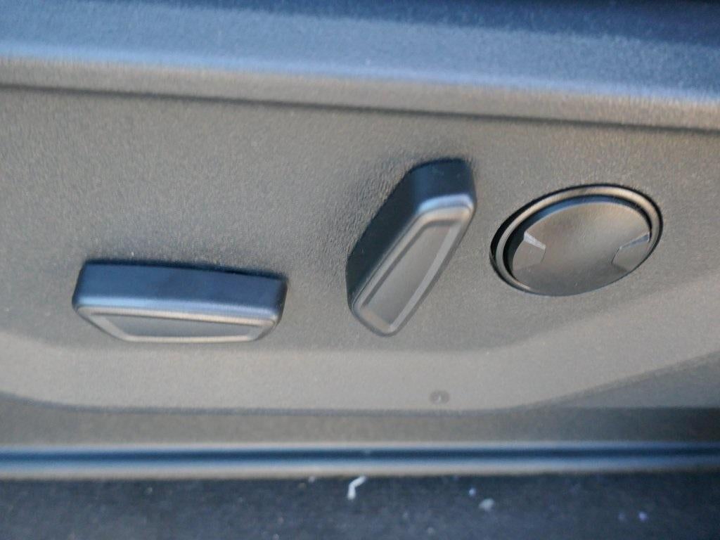 2026 Ford Super Duty F-250 SRW LARIAT 4WD Crew Cab 6.75' Box