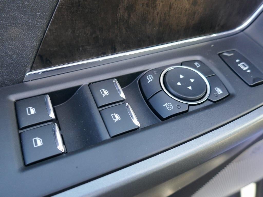 2026 Ford Super Duty F-250 SRW LARIAT 4WD Crew Cab 6.75' Box